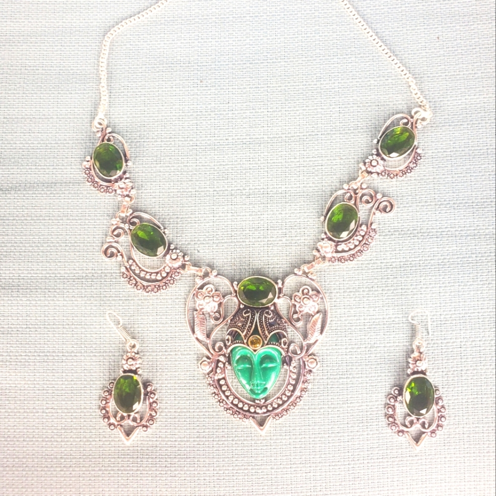 New Carved Goddess Face Peridot Silver Jewelry Set